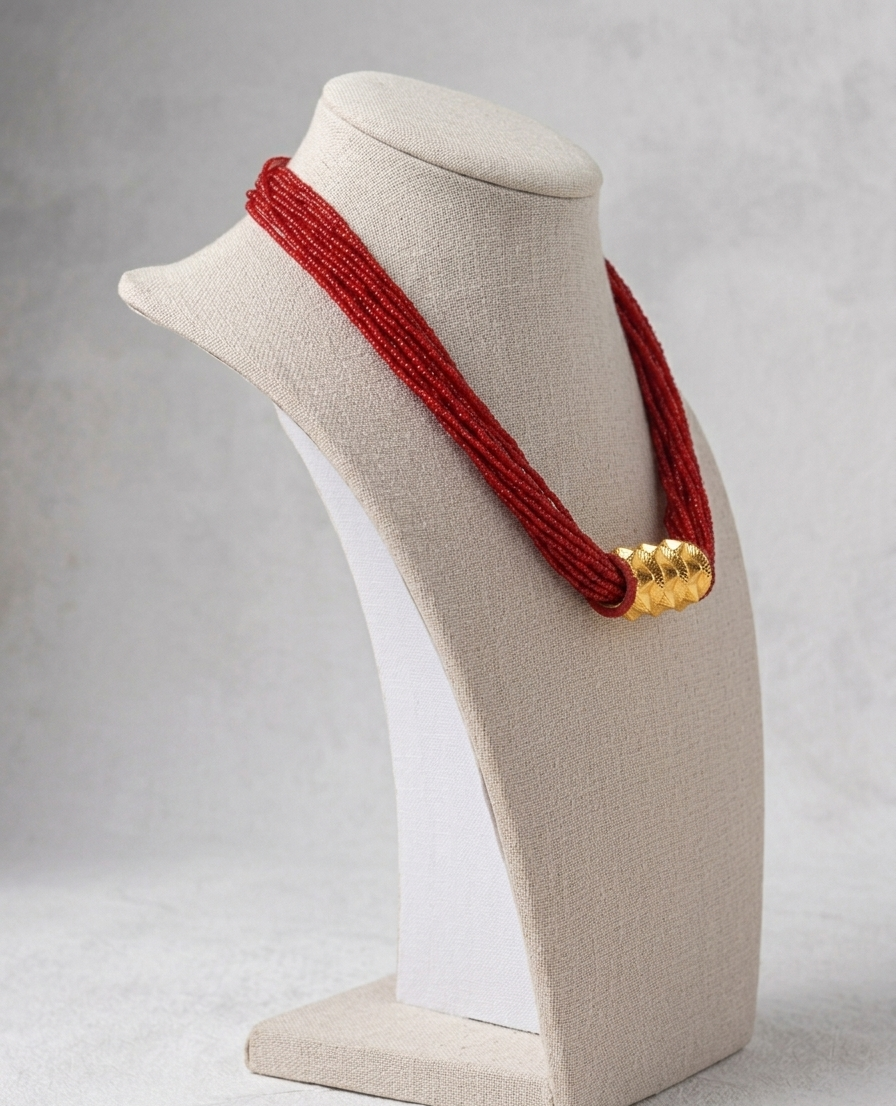 Kanchi Tilhari Short Red