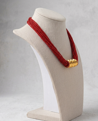 Kanchi Tilhari Short Red