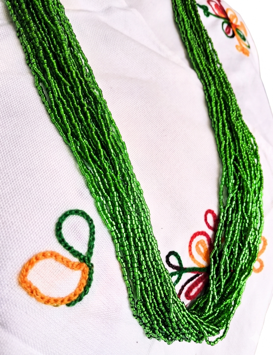 Traditional Green Pote Necklace (24 Lum)